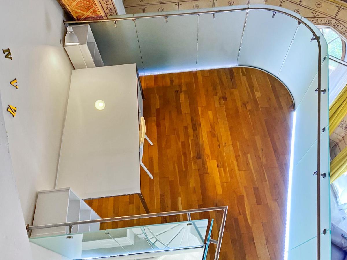 Rare 1-Bed Church Converted Apartment In London Exterior photo